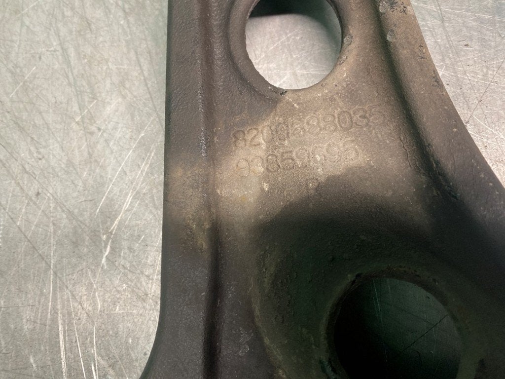 DRAAGARM RECHTS VOOR Renault, Auto-onderdelen, Gebruikt, Renault, Peter-Huppertz-Straße 5
51063  Köln, DE, Dialog.deutschland@renault.de
