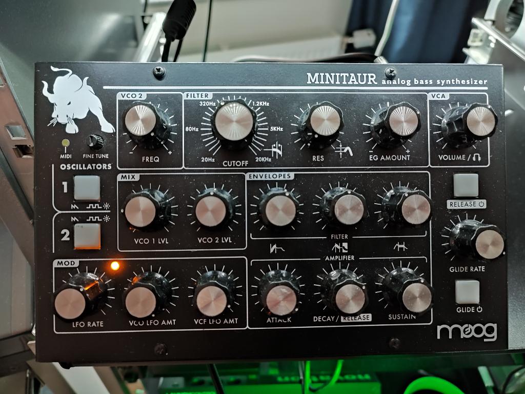 Moog Minitaur - Analoge Bass synthesizer, Muziek en Instrumenten, Synthesizers, Ophalen of Verzenden, Gebruikt, Met midi-aansluiting