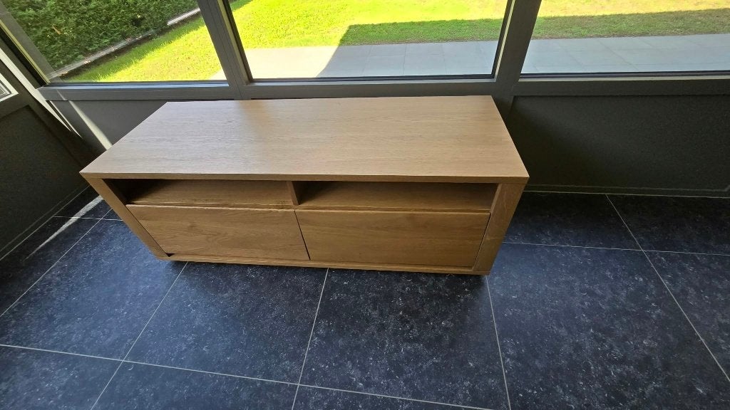 TV-MEUBEL van William Winston, uit de Zen-collectie., Huis en Inrichting, Ophalen, Modern met stijl in eiken, Gebruikt, 100 tot 150 cm
