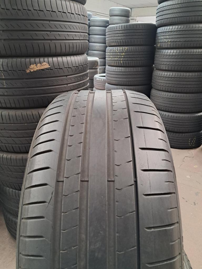 28540r21 285 40 r21 285/40/r21 PIRELLI avec montage, Auto-onderdelen, Overige Auto-onderdelen, Ophalen of Verzenden