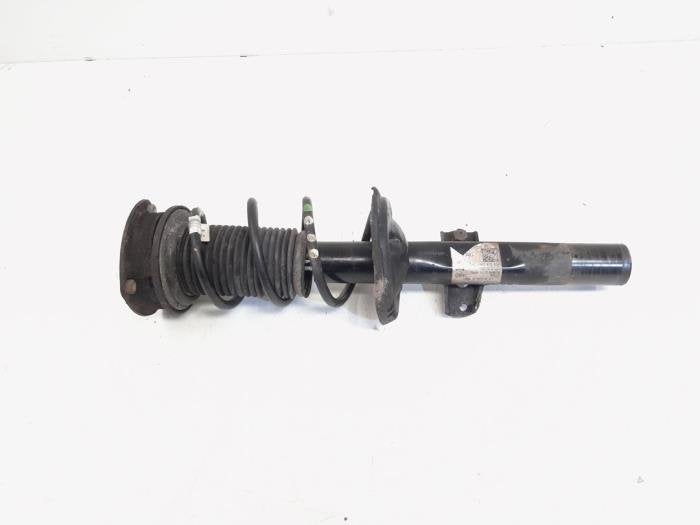 Barre amortisseur avant droit d'un Volkswagen Polo, Autos : Pièces & Accessoires, Suspension & Châssis, Volkswagen, Utilisé, 3 mois de garantie