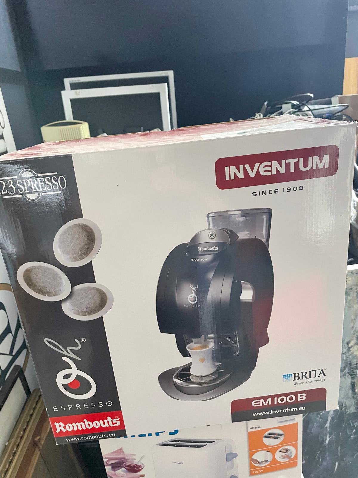 Nieuwe Inventum EM100B espresso machine – 16 bar, Ophalen, 1 kopje, Koffiepads en cups, Afneembaar waterreservoir