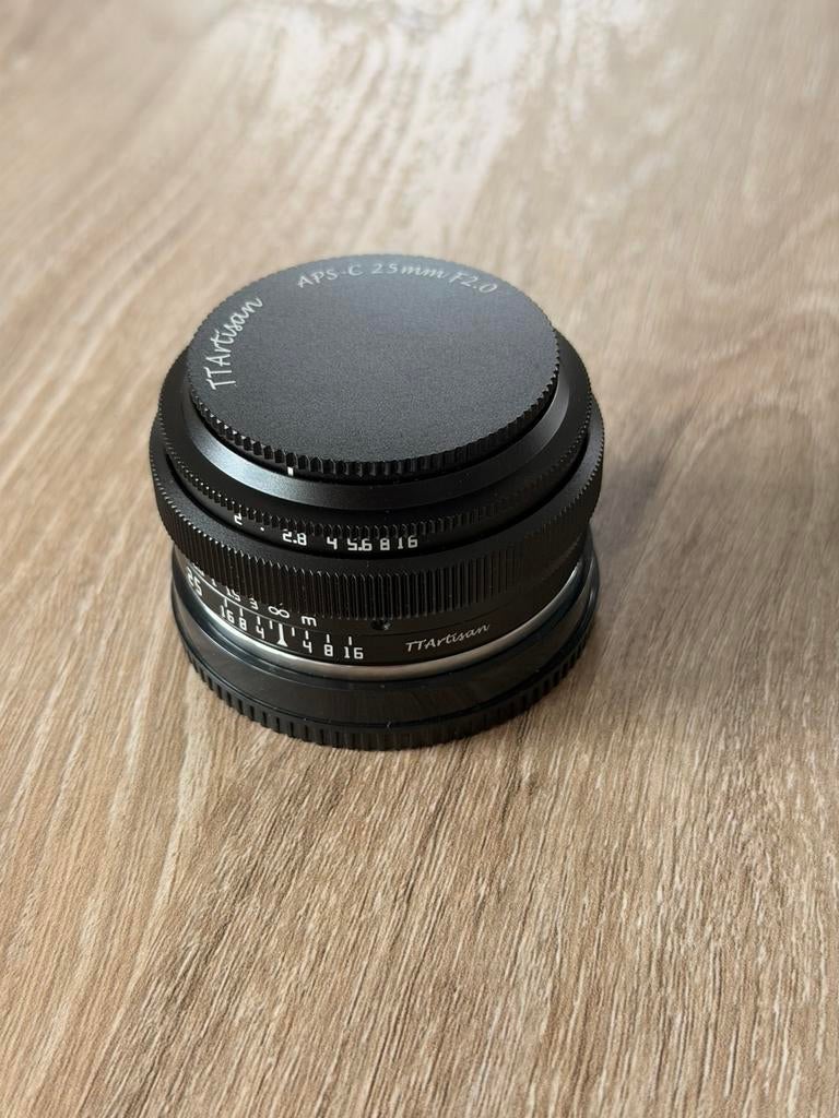 TTArtisan 25mm F2 Sony E-mount, Ophalen