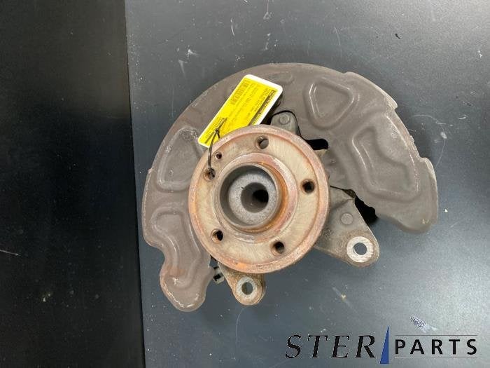 Fusee rechts-voor van een Mercedes Vito, Gebruikt, -, Ophalen of Verzenden, -