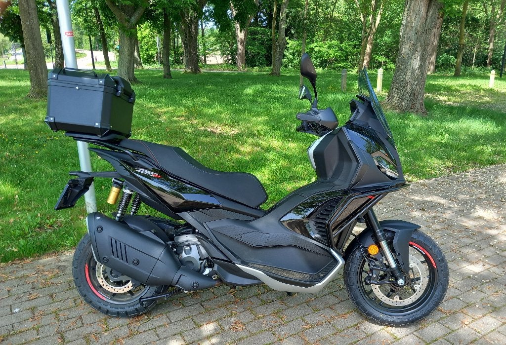 Aprilia SR GT 400, Motos, Motos | Aprilia, Particulier, Scooter, 12 à 35 kW, 1 cylindre, Automatique, Neuf, Enlèvement