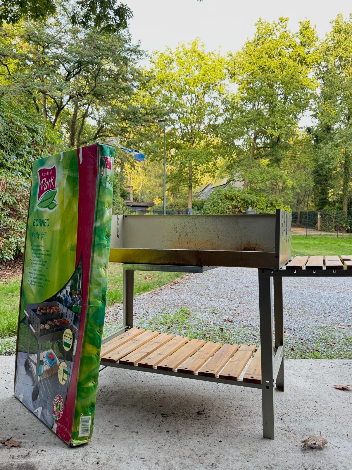 Central Park Borneo Party Grill Houtskool Barbecue, Ophalen, Zo goed als nieuw