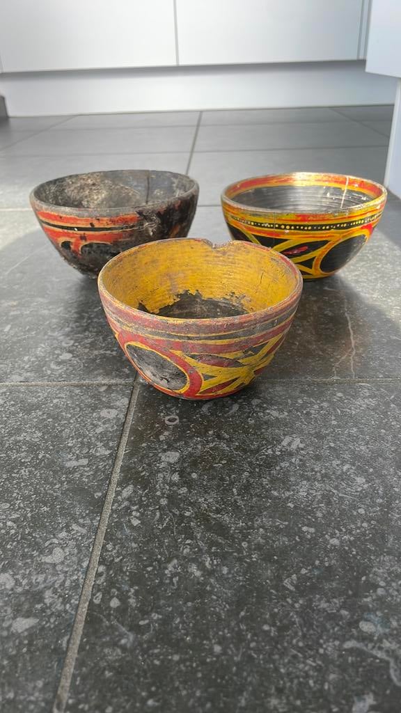 3 zeer oude houten kommen, Antiek en Kunst, Ophalen