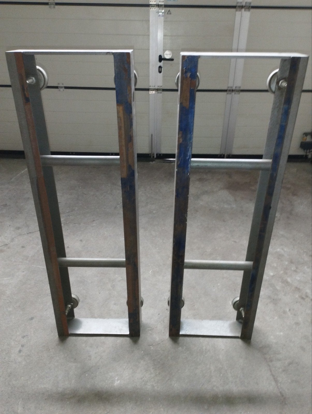 2 socle costaud en acier sur silemblocs, Bricolage & Construction, Enlèvement, Comme neuf