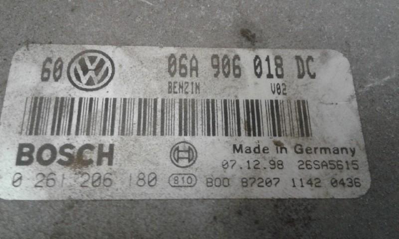 CALCULATEUR MOTEUR ECU Volkswagen Bora (1J2), Utilisé, Volkswagen