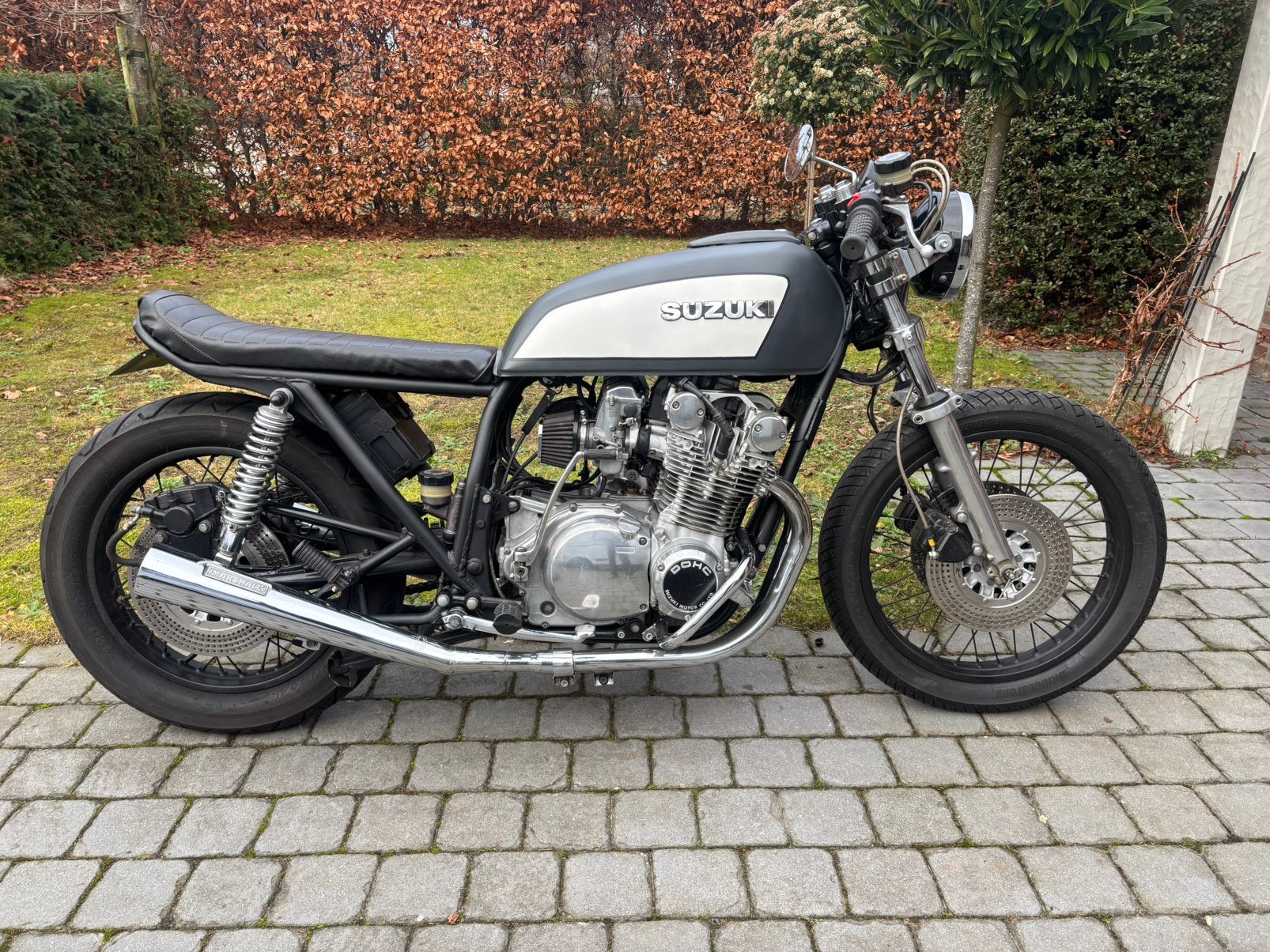Gs750 caferacer, Motoren