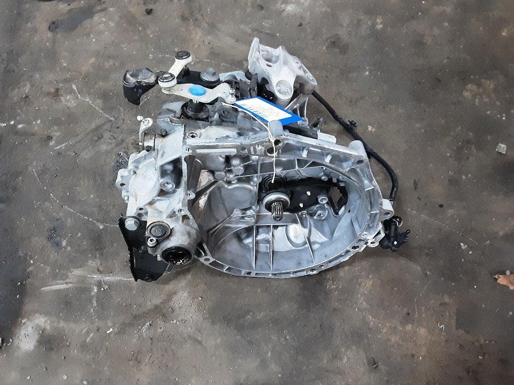 BOITE DE VITESSES MANUELLE Citroën C3 (SX / SW) (20A704), Citroën, Mevr. I. Hauben, Utilisé, Rue de l'Espoir 34 34
4030  GRIVEGNÉE, BE