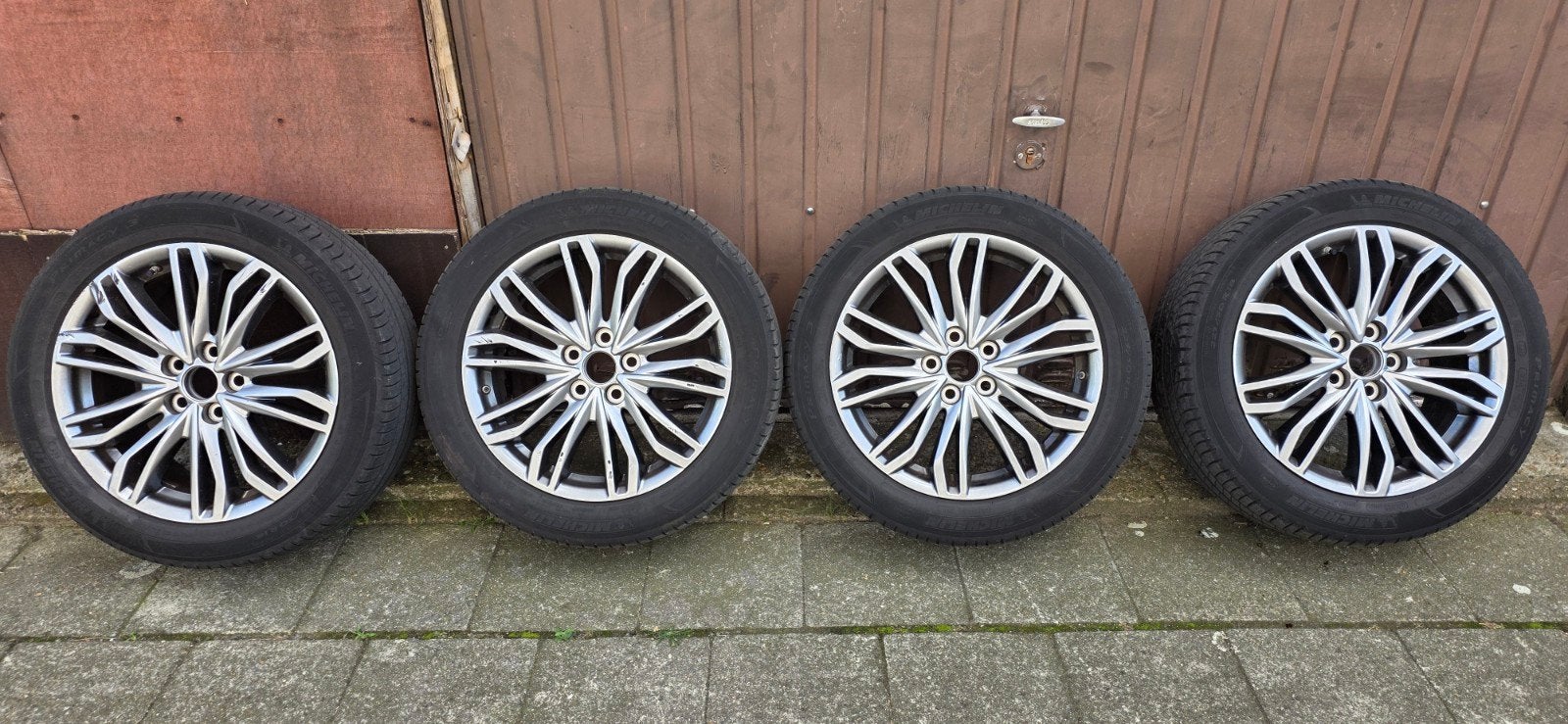 Toyota originele 18 inch velgen met banden, Auto-onderdelen, Ophalen, 18 inch, Gebruikt, Band(en)