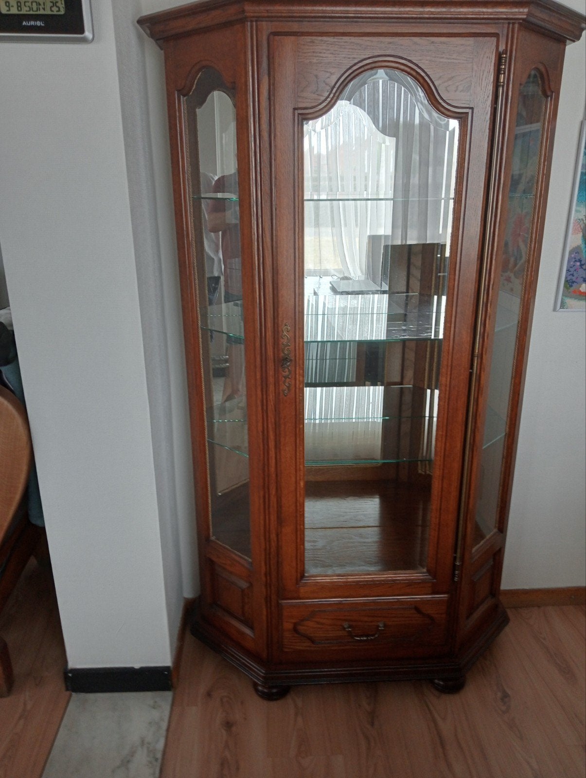 vitrinekast 175 CM hoog op 104 CM breed, Ophalen, Gebruikt, 100 tot 150 cm, Eikenhout