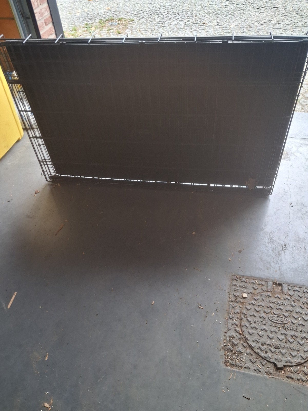 hondenbench zwart 2 ingangen .weinig gebruikt. altijd binnen, Dieren en Toebehoren, Ophalen