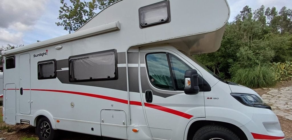 Sunlight A72 (zonnepanelen, airco, LiFePO4, LPG, omvormer), Caravans en Kamperen, Mobilhomes, Ringverwarming, Fiat, Koelkast, Particulier