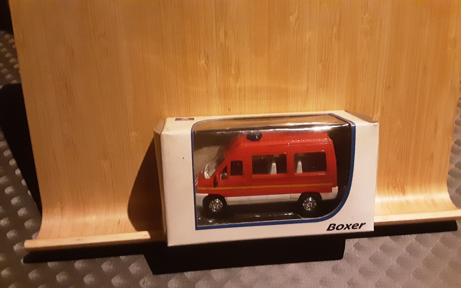 PEUGEOT boxer miniatuur, Hobby en Vrije tijd, Ophalen of Verzenden, Nieuw, Bus of Vrachtwagen, Overige merken