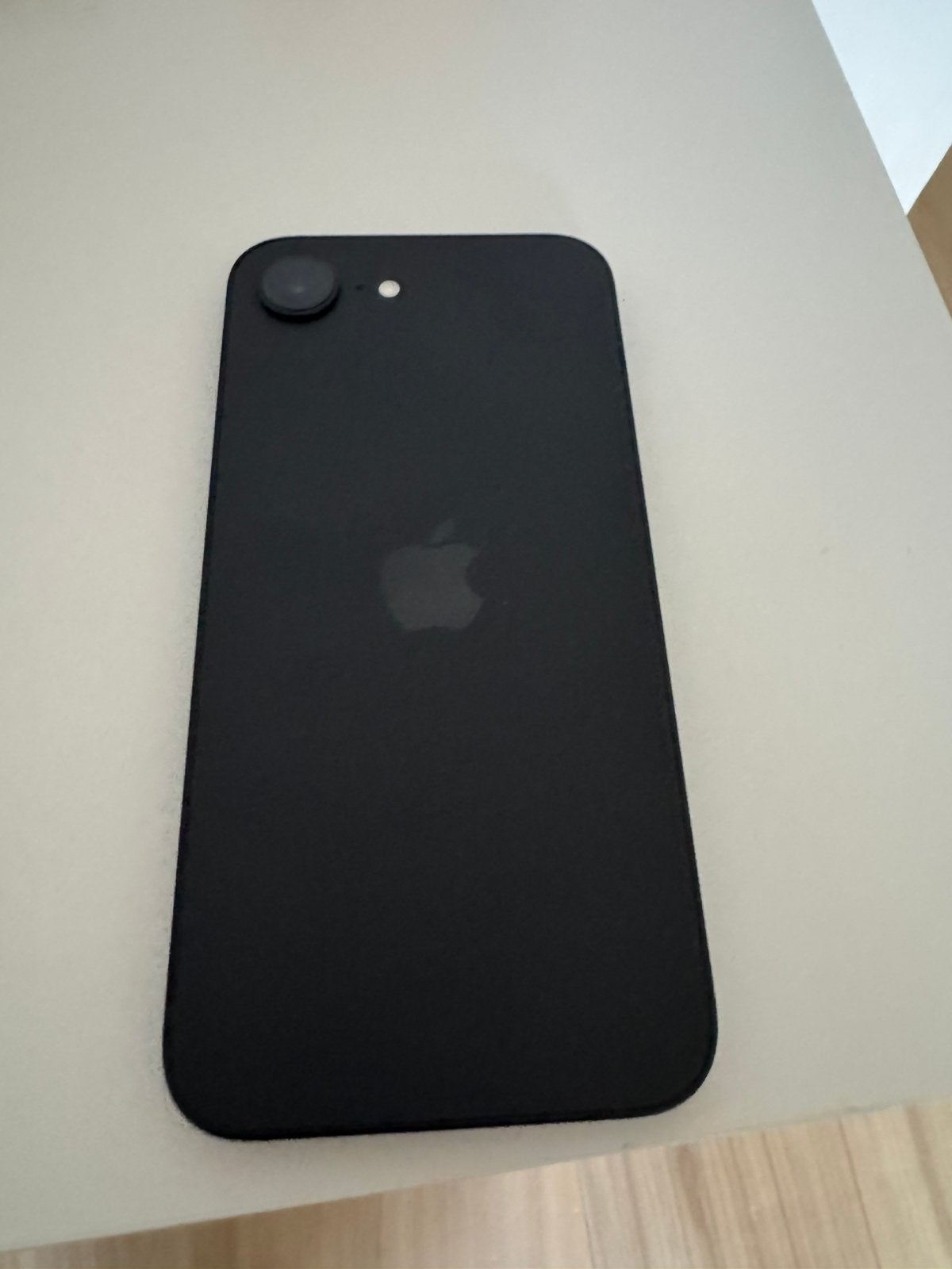 Iphone 16e te koop, Télécoms, Enlèvement, Sans abonnement, 100 %, Noir