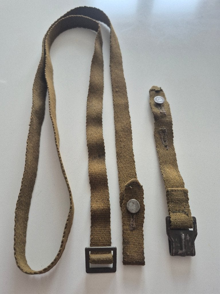 WW2 SANGLE MASQUE A GAZ ALLEMAND, Enlèvement ou Envoi, Armée de terre