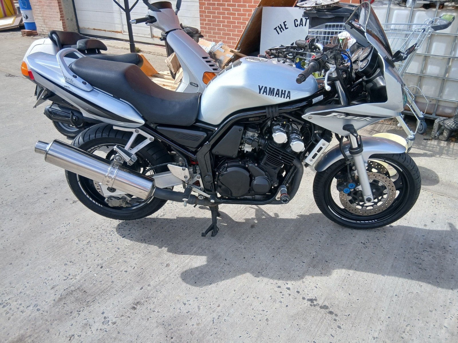 Yamaha Fazer 600 perfect RJ02, Motos, 600 cm³, Plus de 35 kW, 4 cylindres, Neuf