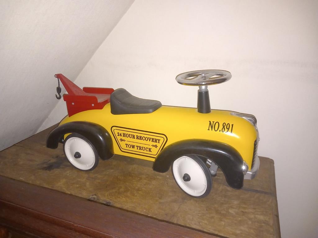 Auto porteur style vintage, Enfants & Bébés, Jouets | Extérieur | Véhicules & Draisiennes