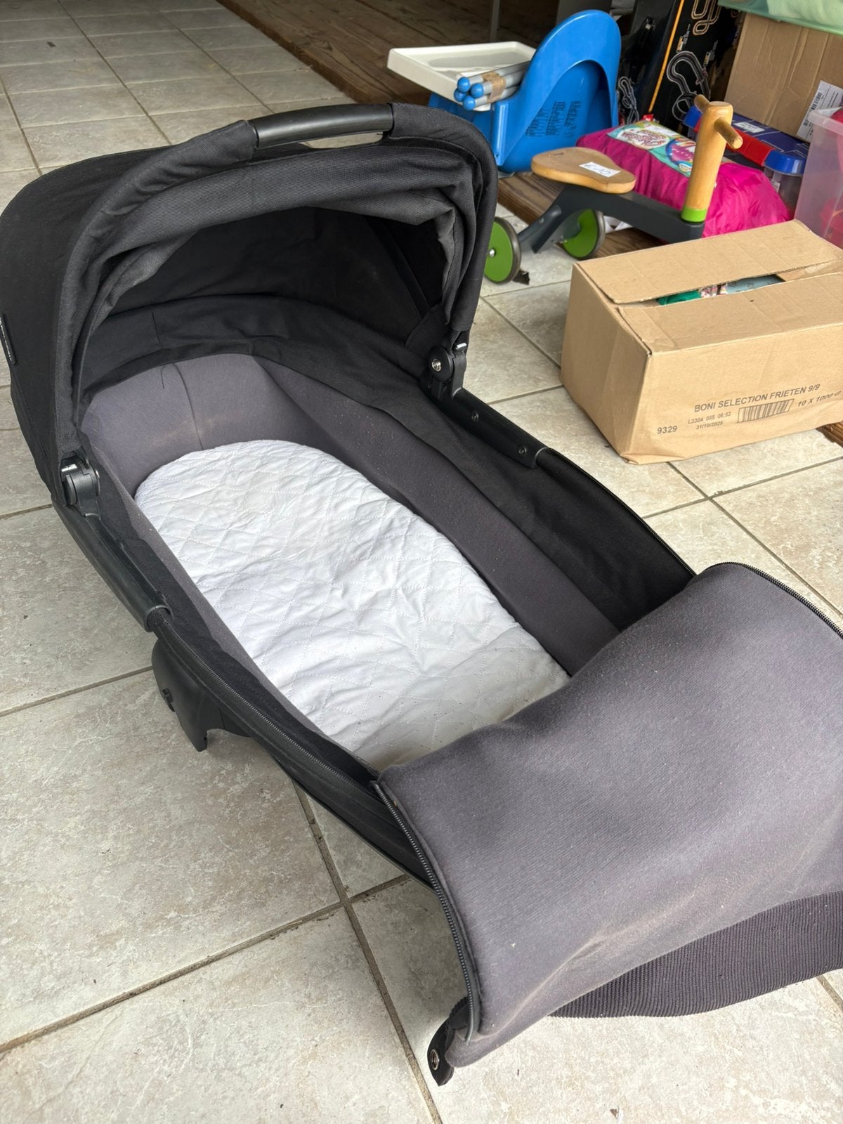 Draagmand Maxi Cosi zwart, Kinderen en Baby's, Kinderwagens en Combinaties, Ophalen, Gebruikt, Maxi-Cosi, Met reiswieg