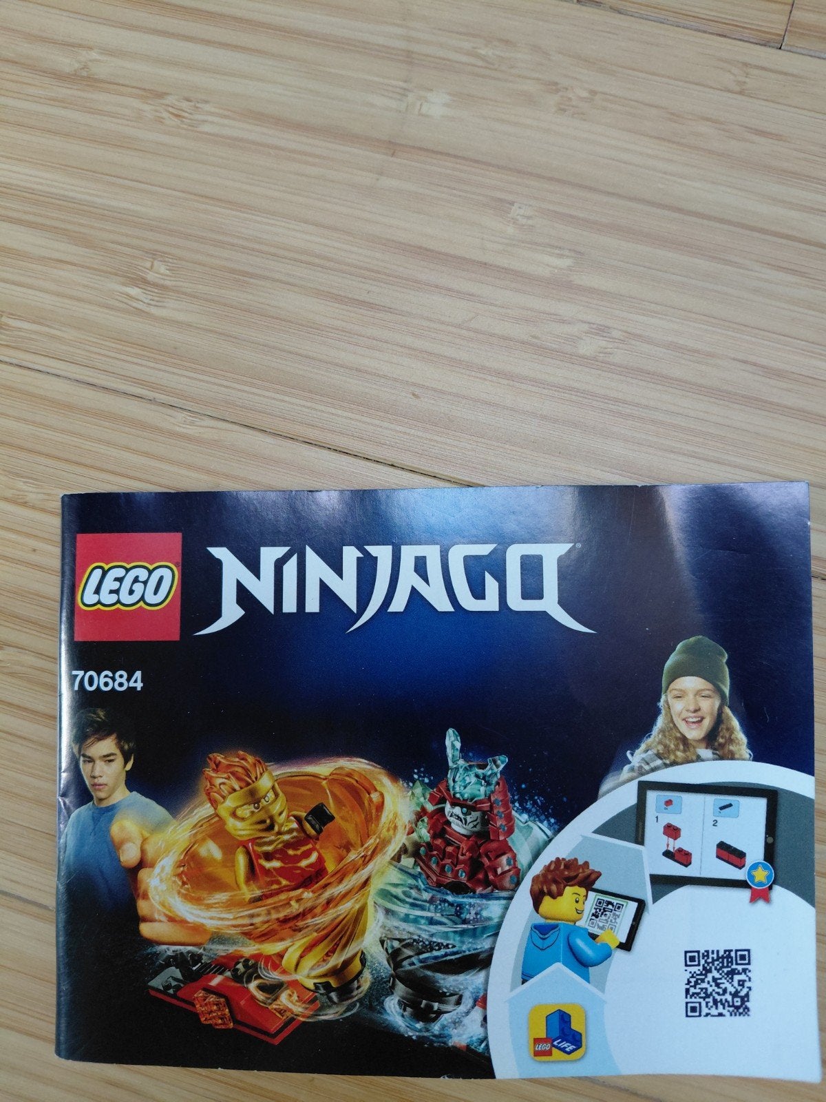 Lego Ninjago 70684 toupie feu contre glace, Enfants & Bébés, Lego, Ensemble complet, Comme neuf, Enlèvement