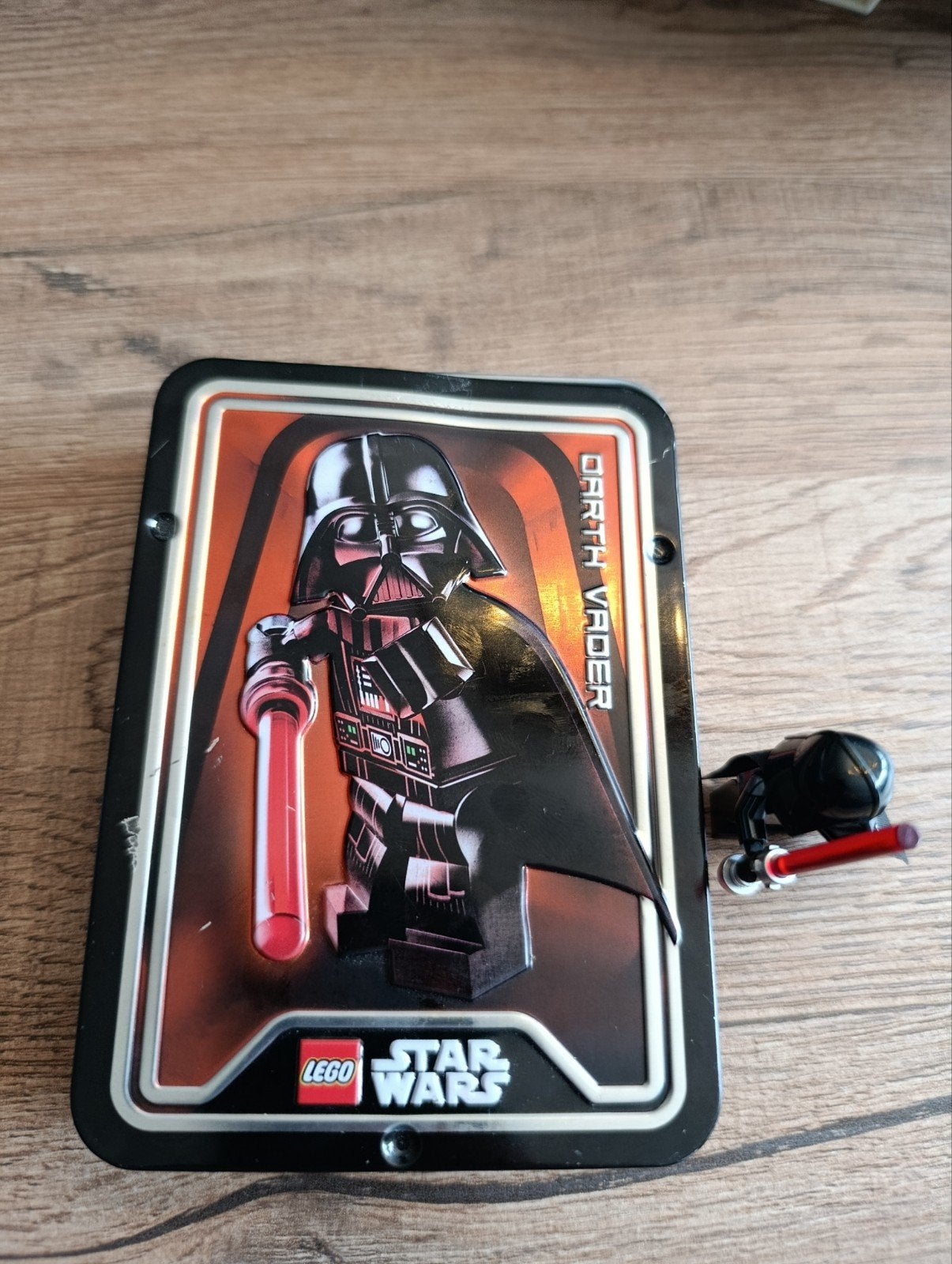Lego dark Vador avec boîte en métal  star Wars, Enlèvement