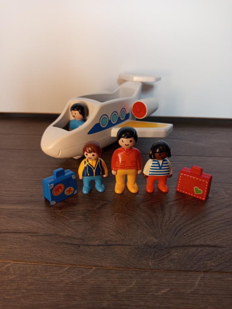 Playmobil Vliegtuig met 4 mensen en 2 koffers, Enlèvement, Comme neuf, Ensemble complet