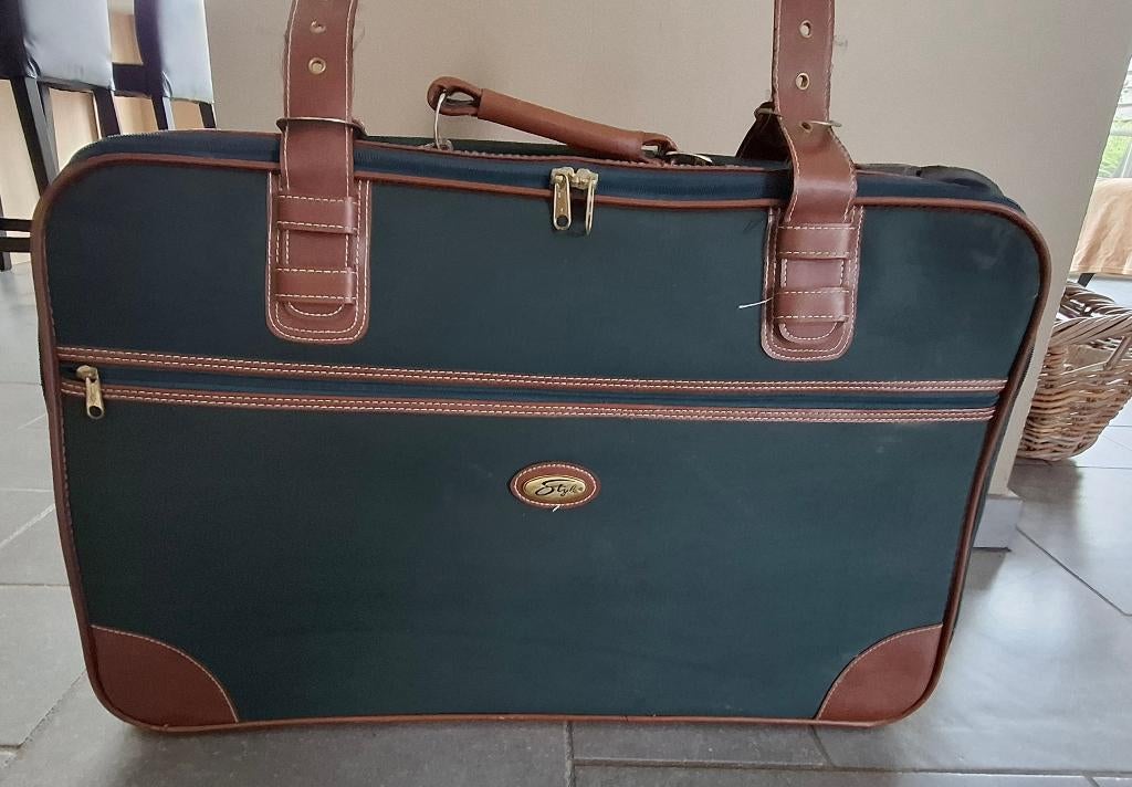 reiskoffer, Overige materialen, Gebruikt, 35 tot 45 cm, Wieltjes