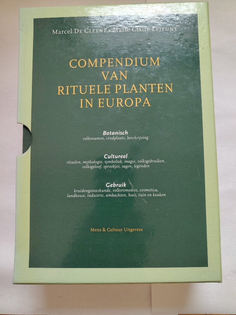 Compendium van rituele planten in europa, Ophalen of Verzenden, Zo goed als nieuw