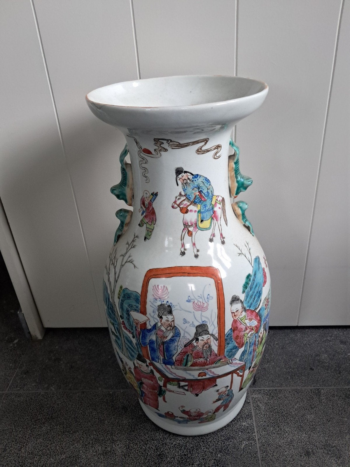2 identieke Chinese vazen, Ophalen