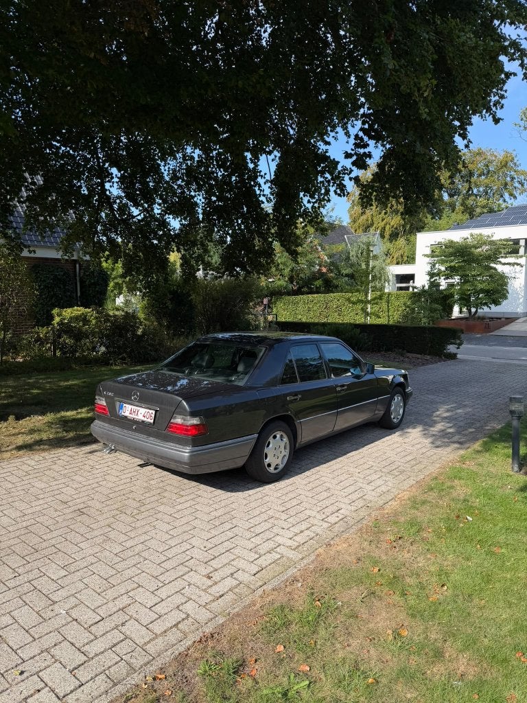 Mercedes w124 E 280, foto 2