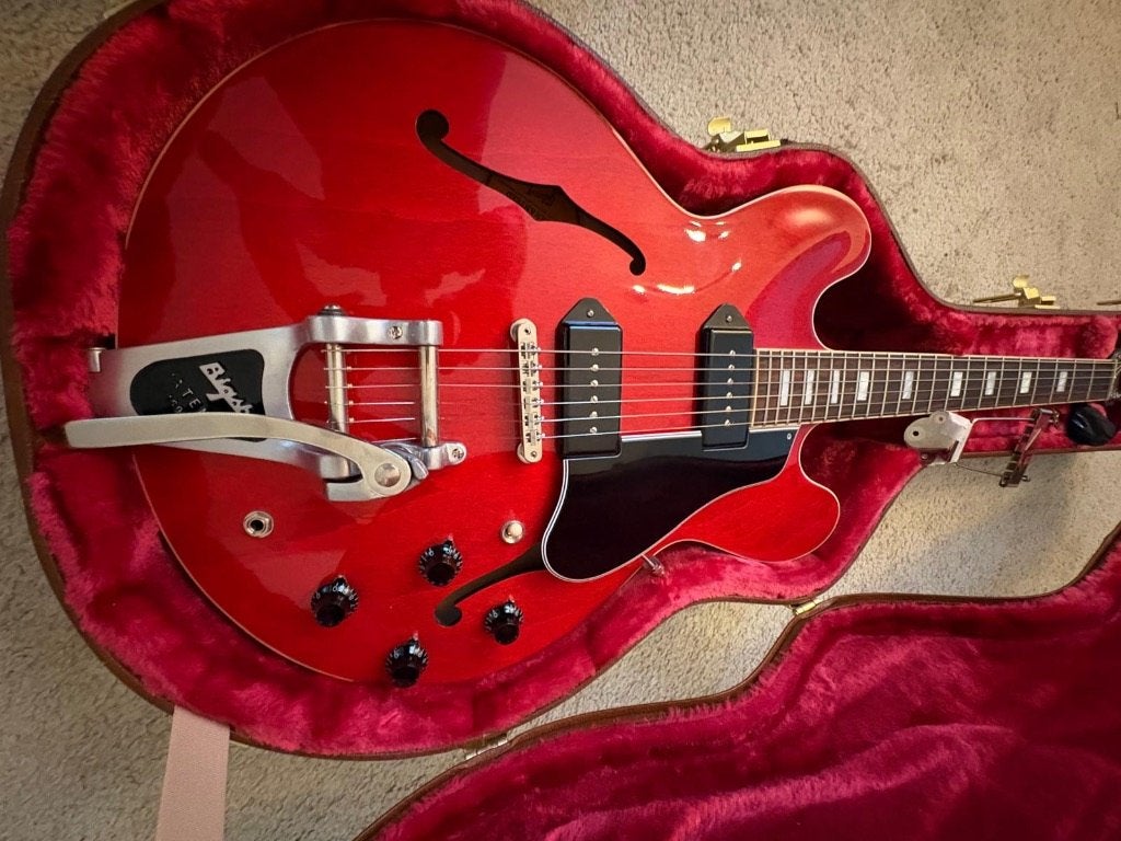 Gibson ES 330 Cherry Red Bigsby B7, Musique & Instruments, Instruments à corde | Guitares | Électriques, Enlèvement, Comme neuf
