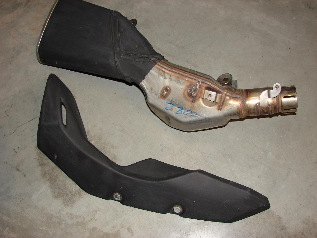 Kawasaki Z800 2013-2015 Silencieux origine état impeccable ., Enlèvement, Neuf