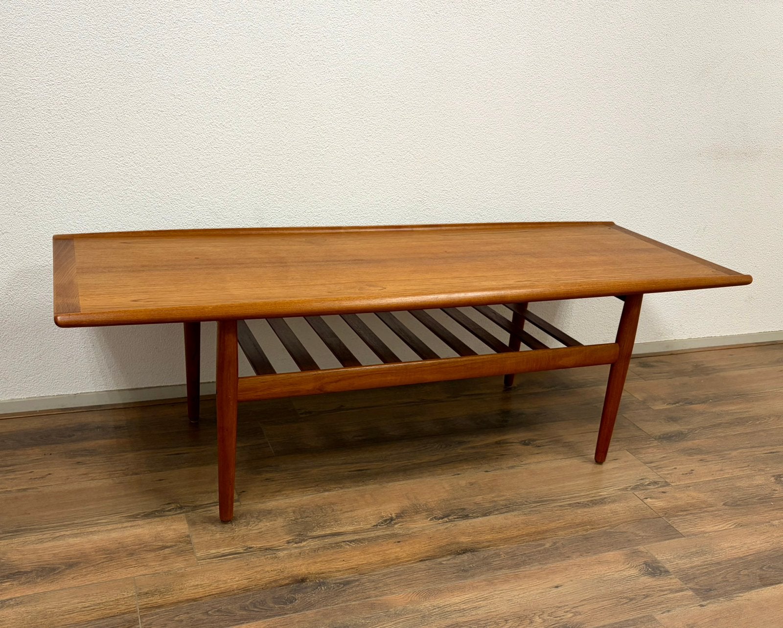 Grete Jalk Glostrup vintage Deense salontafel Jaren 60/70, Huis en Inrichting, Ophalen, 50 – 75, Vintage jaren 60/70, 50 tot 100 cm