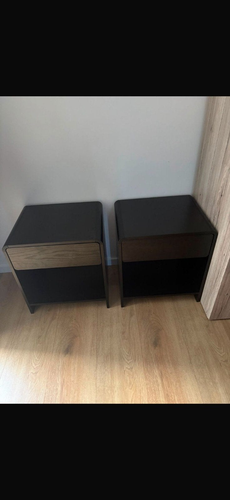 2 tables de chevet à vendre pour 25. Comme neuf, Enlèvement ou Envoi