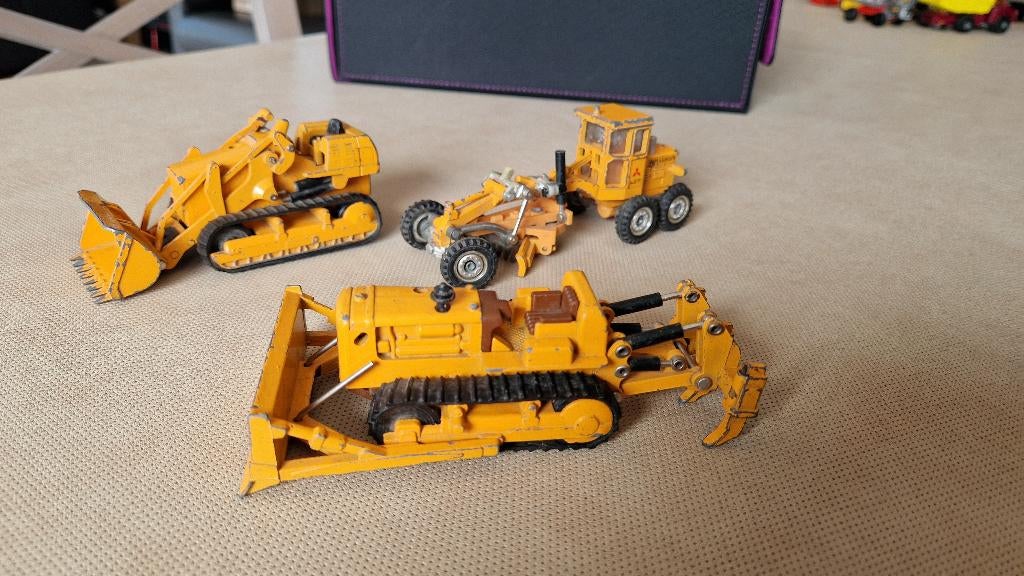 Shinsei Mini Power Bulldozer 13 Mitsubishi 16 shovel, Hobby en Vrije tijd, Ophalen of Verzenden, Gebruikt, Overige typen, Overige merken