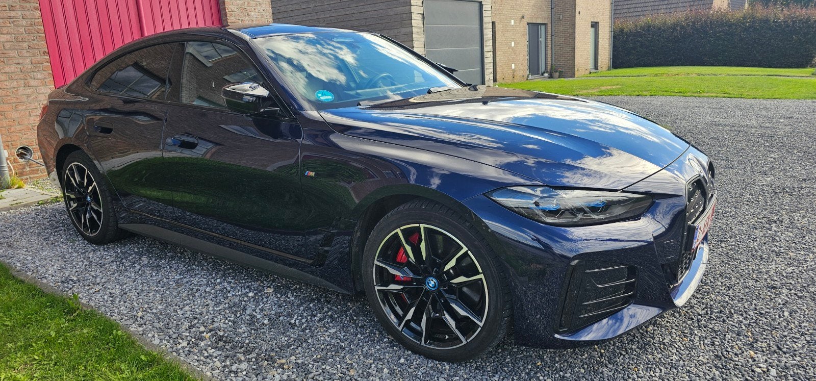 BMW i4 M50 544 cv 10/23 53500 km prix catal. 86.500 €, Auto's, Dealer onderhouden, Blauw, Alcantara, Elektrisch