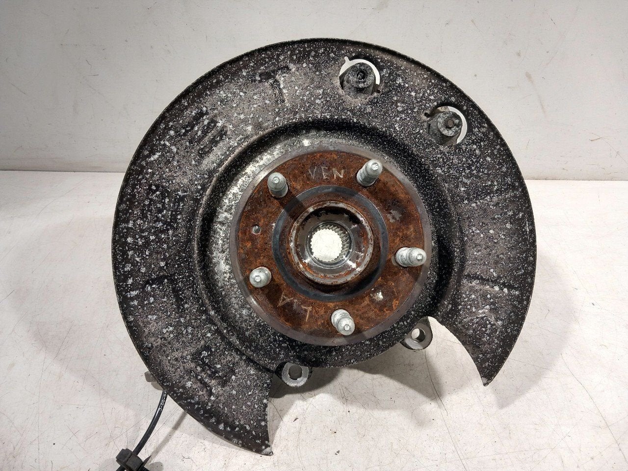 Wielnaaf links achter Tesla Model S, Onderdelen@venauto.nl, Van der Ven Autorecycling B.V., Gebruikt, Ettenseweg 76, 4706 PB Roosendaal, The Netherlands