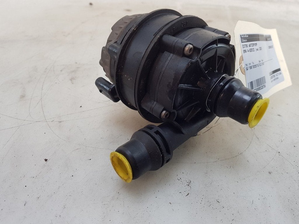EXTRA EAU POMPE BMW 4 serie (F33) (01-2013/02-2021), Robert Bosch AG, Utilisé, BMW, Robert-Bosch-Allee 1
74232  Abstatt, DE