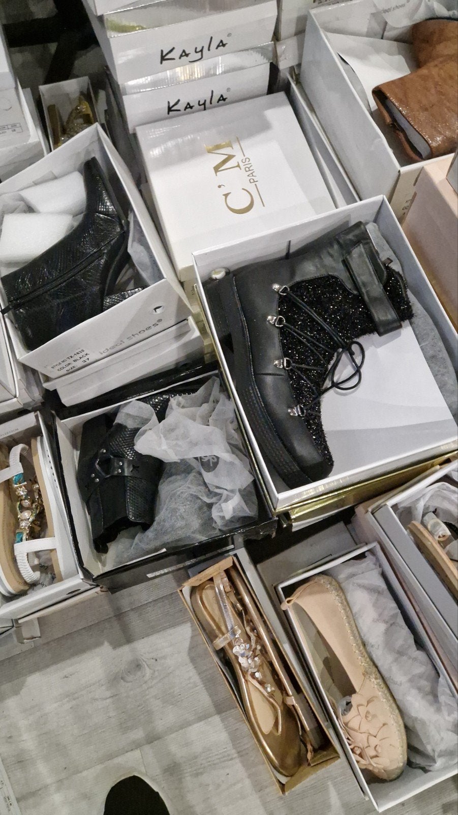 Grote partij dames schoenen – diverse modellen en maten, Ophalen