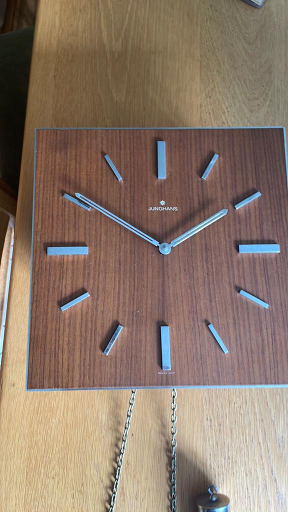 Junghans slingerklok, Ophalen, Zo goed als nieuw