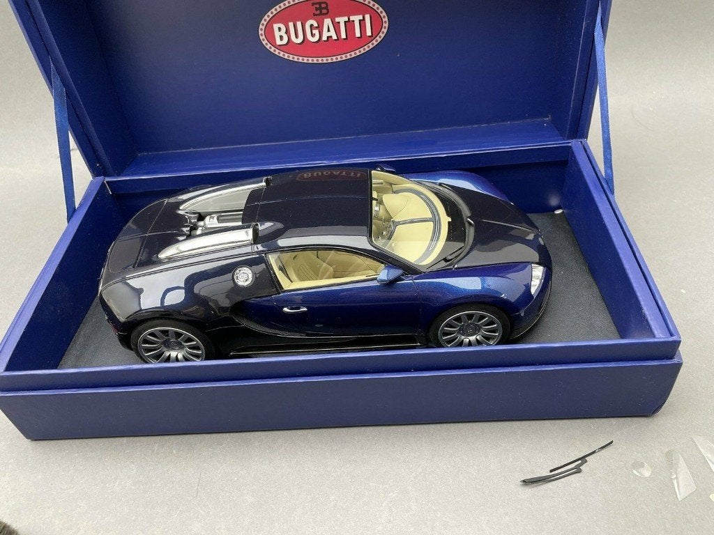 Coffret EB BUGATTI 16.4 Veyron 1/18 MR MODELS ART XTra NEUF, Enlèvement ou Envoi, Comme neuf, Voiture, Autoart
