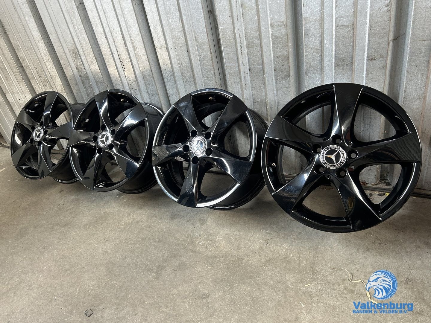 Originele Mercedes Vito V-klasse W447 EQV 17 inch TPMS zwart, Gebruikt, Velg(en), -, -