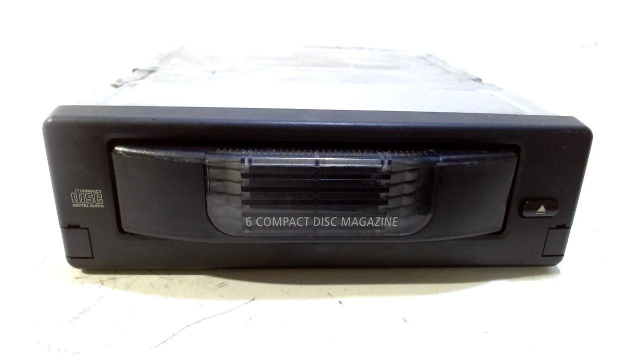 Cd wisselaar BMW 5 serie, Ophalen of Verzenden, Van der Ven Autorecycling B.V., Onderdelen@venauto.nl, Ettenseweg 76, 4706 PB Roosendaal, The Netherlands
