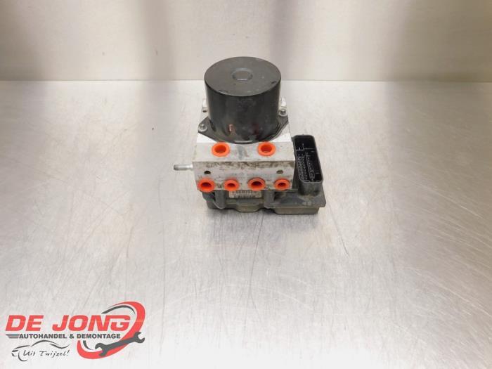 Pompe ABS d'un Volkswagen Polo, Volkswagen, -, 3 mois de garantie, Utilisé