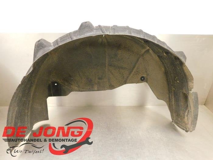 Passage de roue d'un Volkswagen Multivan T7, Volkswagen, -, 3 mois de garantie, Utilisé