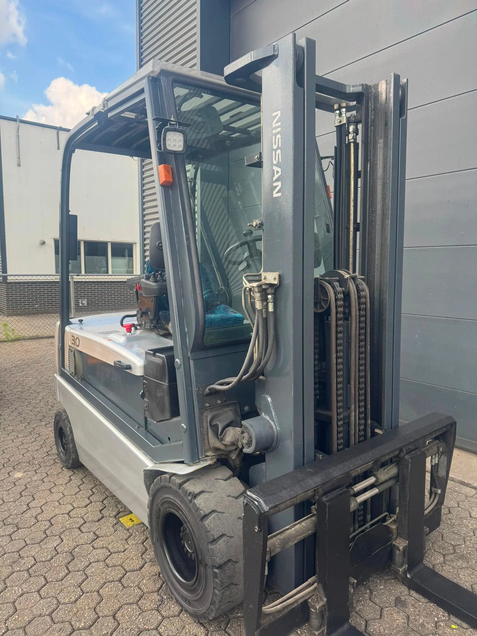Nissan G1Q2L30Q 3 ton elektrische heftruck (bj 2011), Zakelijke goederen, Machines en Bouw | Heftrucks en Intern transport, 3000 tot 4000 kg