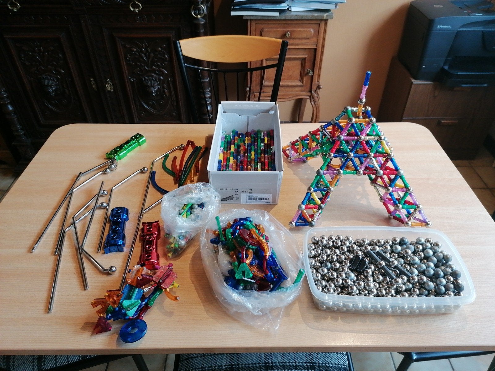 Geomag, Enlèvement