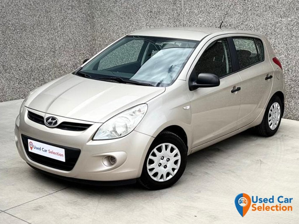 Hyundai i20 1.2i Comfort/ AC/ 96000 KM/12 m de garantie, Autos, 57 kW, Achat, Entreprise, Boîte manuelle